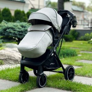 Коляска прогулочная LuxMom 740 черная рама